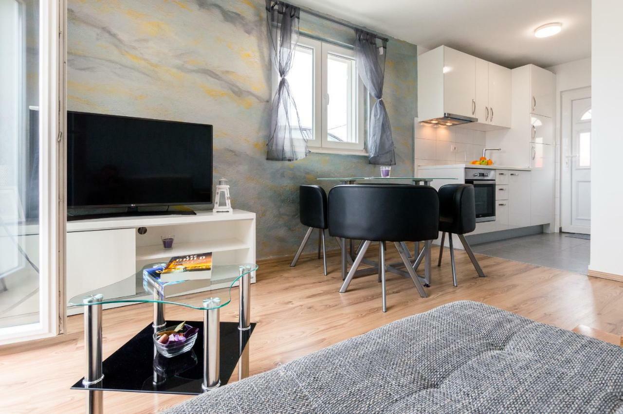 Boutique Wind Rose Apartment By The Beach 포드스트라나 외부 사진